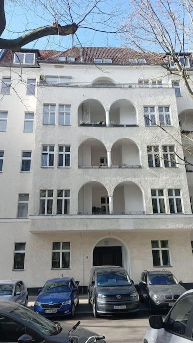 Uhu * Berlin